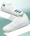 ADIDAS Howzat Spike 20 Cricket Shoes For Men(White)