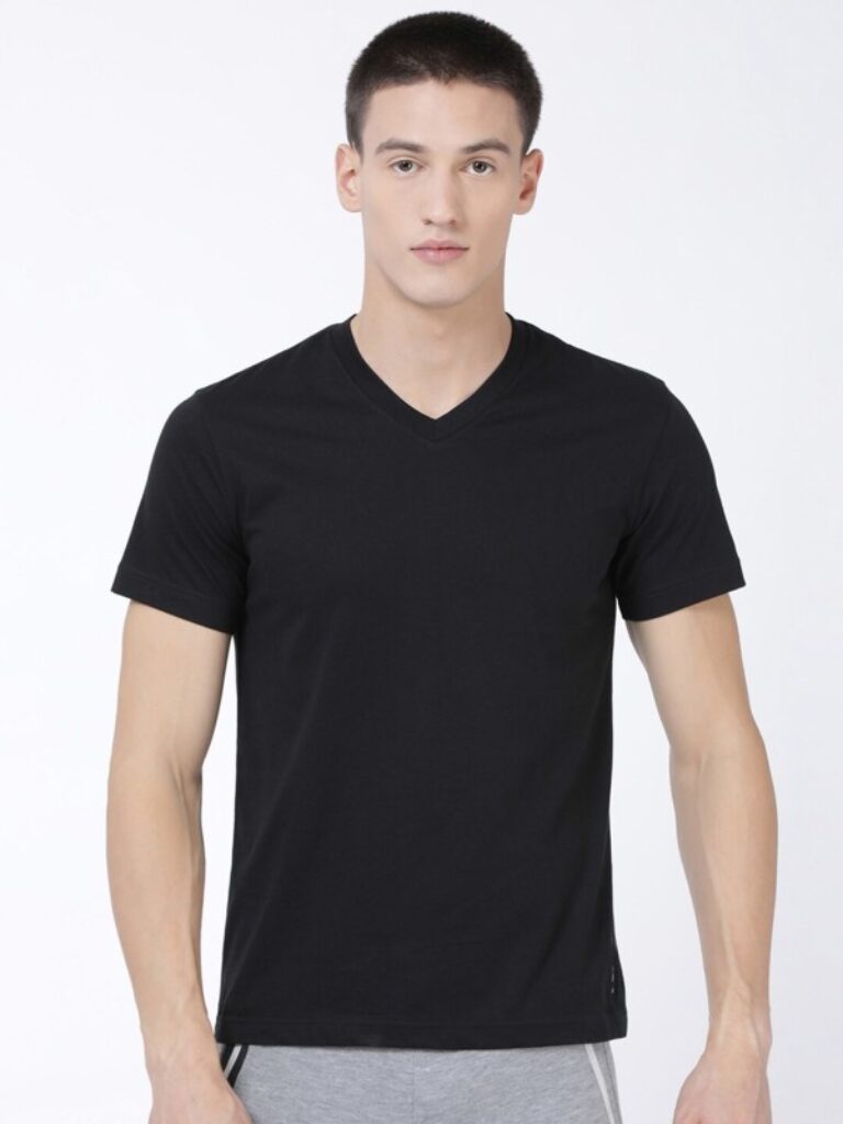 LEVI'S Solid Men V Neck Black T-Shirt