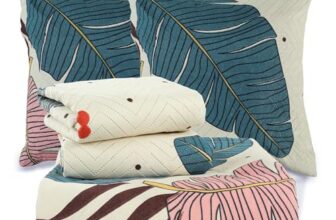 BSB HOME 220 TC 5 Piece Bedding Set with 1 Pc Bedsheet, 2 Pc Quilted Cushion with Zip, 2 Pc Pillow Covers – Heavy Glace Cotton Colour- Almonds (90X 100 Inches)