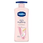 Vaseline Daily Brightening Body Lotion For Healthy & Glowing Skin with Niacinamide 400ml (Pack of 1)