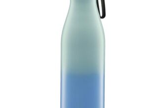 Amazon Brand – Solimo 850ml Stainless Steel Vacuum Insulated Bottle with Carry-on Strap | Double-Wall Insulation, Leak-Proof, 24 Hours Hot and Cold | for Work, Home, Commute and Travel | Blue & Green