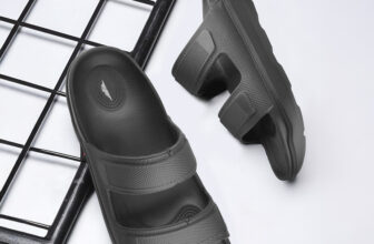 RED TAPE Men Slides(Black , 8)