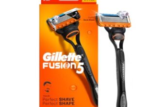 Gillette Fusion 5, Shaving Razor For Men | With Beard Shaping Back Blade | 5 Blades For Your Perfect Shave | Styling Back Blade For Your Perfect Beard Shape