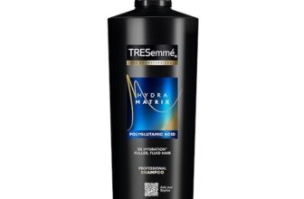 TRESemme Hydra Matrix Hydrating Shampoo 580ml with Polyglutamic Acid for 100H of Fluid Hair | Paraben Free Shampoo for Dry Hair & Scalp | Hard Water Detox